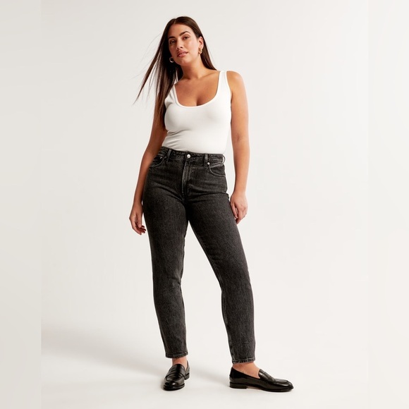 Abercrombie & Fitch Curve Love High Rise Mom Jean, Black, Size 28/6S - Picture 1 of 12